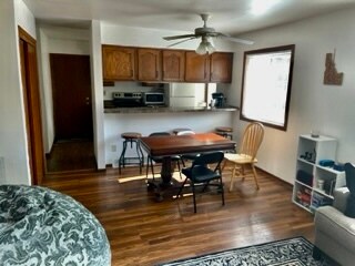 Comedor - 2022 McKenna Blvd