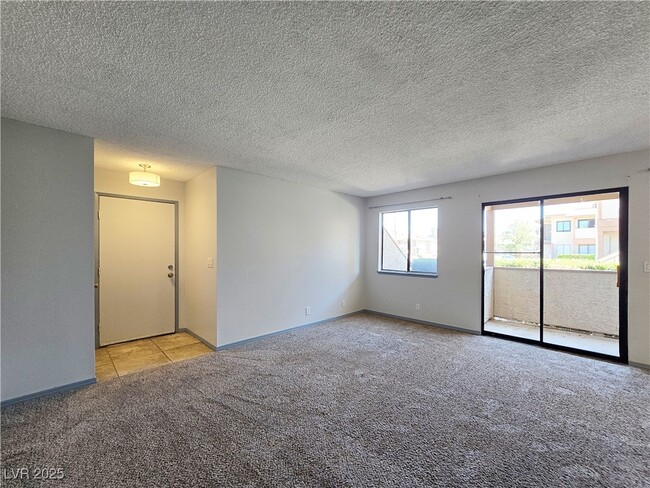 Building Photo - 3720 Snorkel Cir