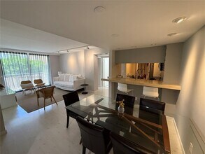 Building Photo - 770 Claughton Island Dr