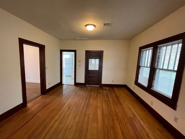 Foto del edificio - 2 bed 1 bath with storage shed in Norman