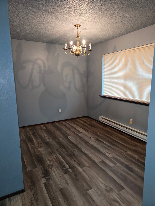 Building Photo - 4411 76th Ave W