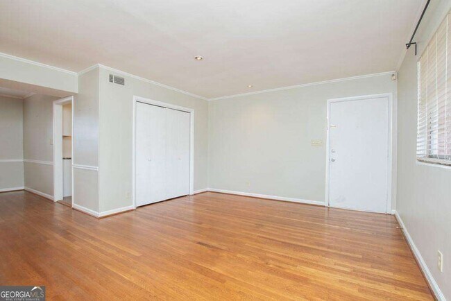 Foto del edificio - 3660 Peachtree Rd NE