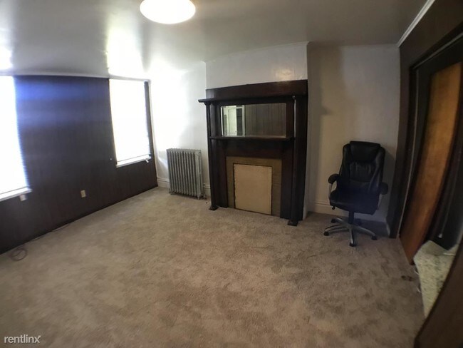 Foto del edificio - 221 Morewood Ave