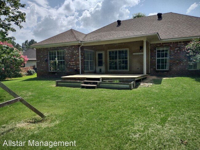 Foto del edificio - 3 br, 2 bath House - 902 Glen Cove