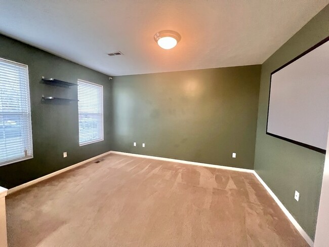 Building Photo - Modern Townhome Just Steps from TQL Stadium!