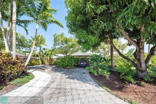 Building Photo - 2707 Coral Shores Dr
