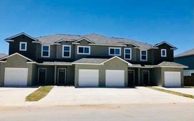 Photo - 8323 Breezy Cove Townhome