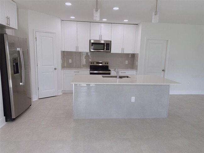 Building Photo - 2201 Aquifer Ln