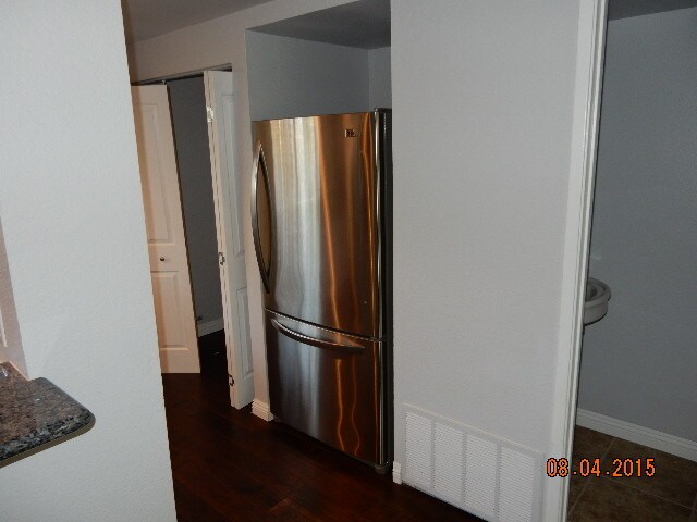Building Photo - 995 Amistad Pl