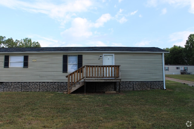 Building Photo - 2114 NC-108