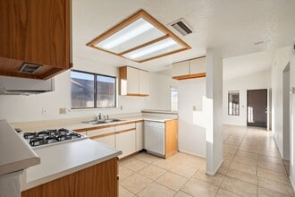 Building Photo - 78701 Ave 42