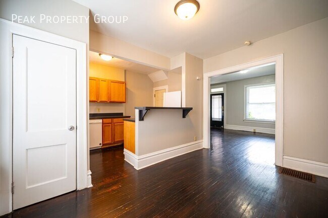 Foto del edificio - 1480 Summit St