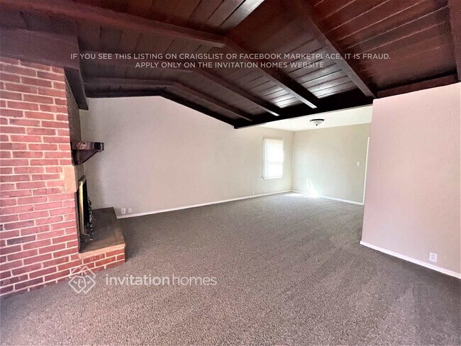 Foto del edificio - 215 Roney Ave