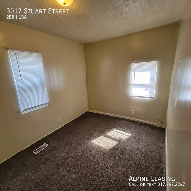 Building Photo - 3017 Stuart St