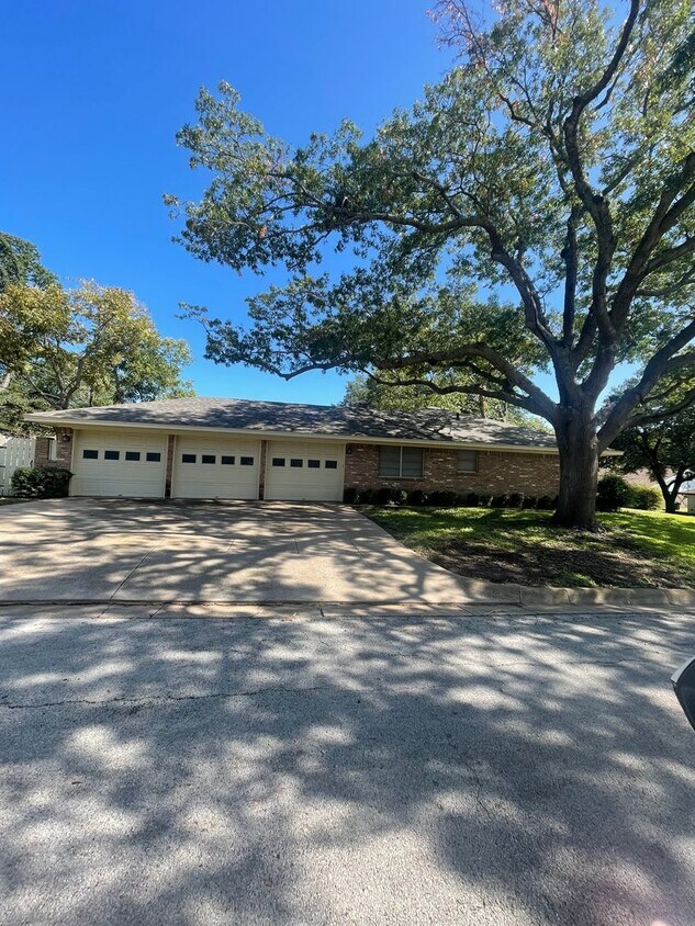 3740 Lawndale Ave, Fort Worth, TX 76133 House Rental in Fort Worth