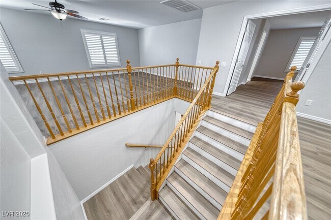 Building Photo - 259 Oakbrook Ridge Ave