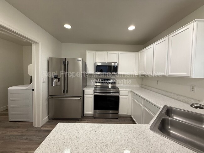 Foto del edificio - 2809 N 107th Dr