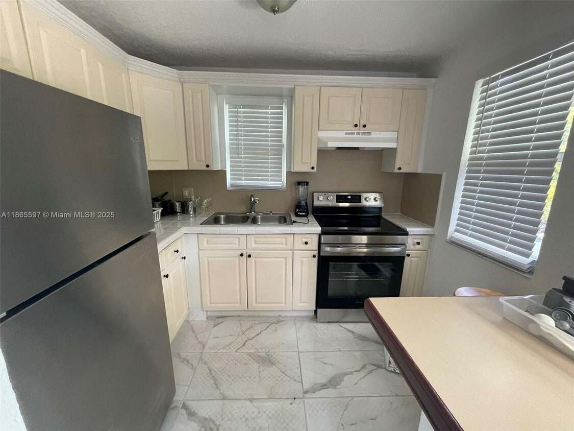 200-210 NE 110th Street 200-210, Miami, FL... - 200-210 NE 110th Street 200-210, Miami, FL...