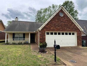 Building Photo - 8415 Jacob Dr