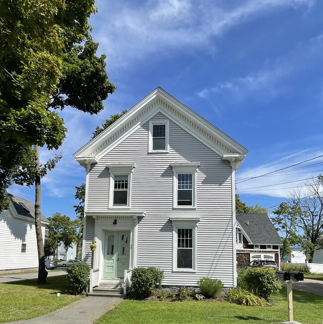 Building Photo - 75 Broad St
