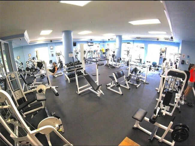 Foto del edificio - 5077 NW 7th St