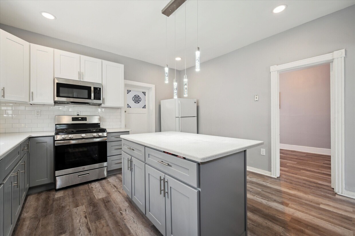 Kitchen - 116 Chester Pike