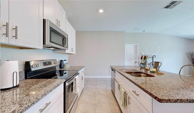 Foto del edificio - 7104 Fern Garden Ct