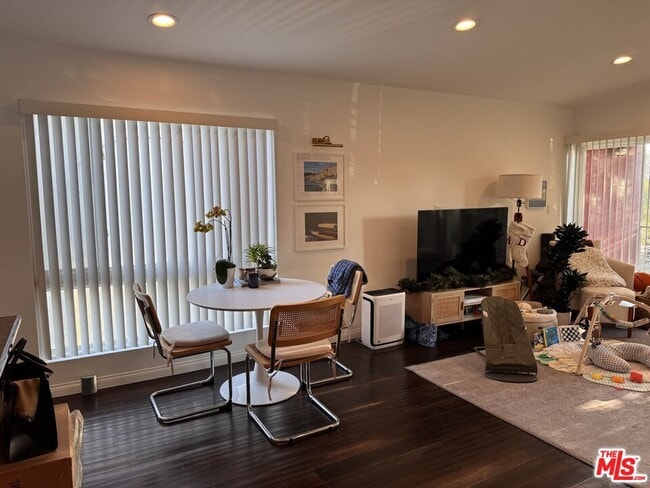 Foto del edificio - 2639 6th St