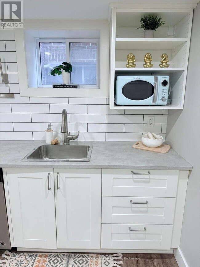 Photo du bâtiment - 2207 Turner Rd