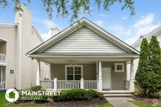 Building Photo - 4652 Parkway Cir