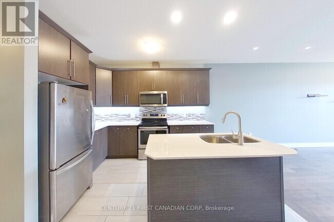 Photo du bâtiment - 1375 Whetherfield St