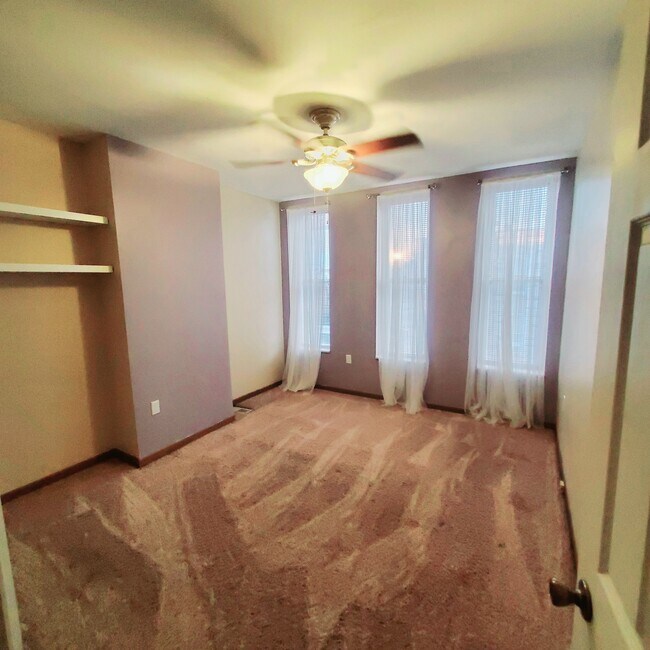 Foto del edificio - 1516 Clarkson St