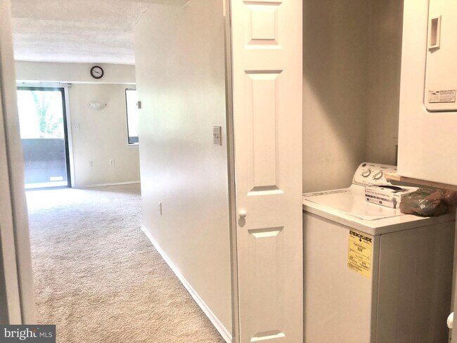 Foto del edificio - 9 Suntop Ct