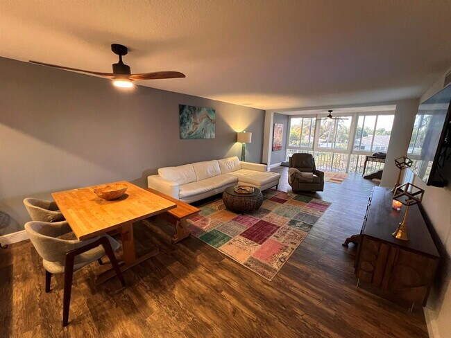 Foto del edificio - 3175 NE 48th Ct