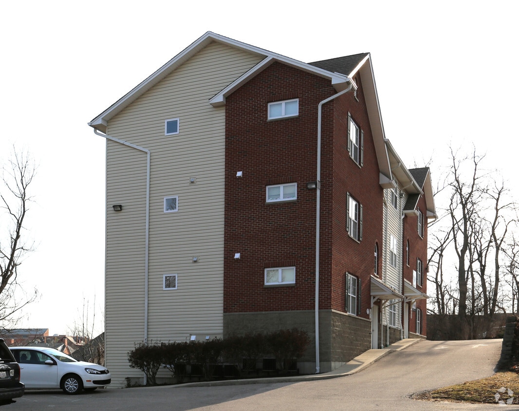 Foto del edificio - 2700 University Ct