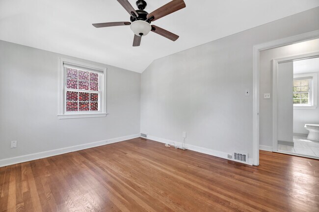 Foto del edificio - 3618 3rd St S