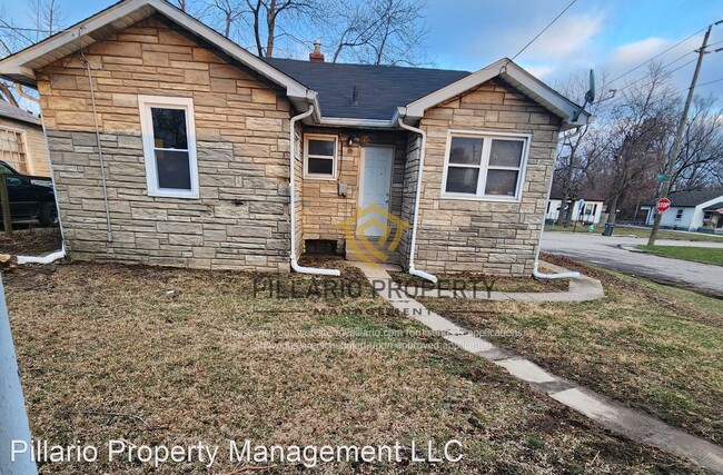Building Photo - 3 br, 1 bath House - 2002 N Bosart Ave