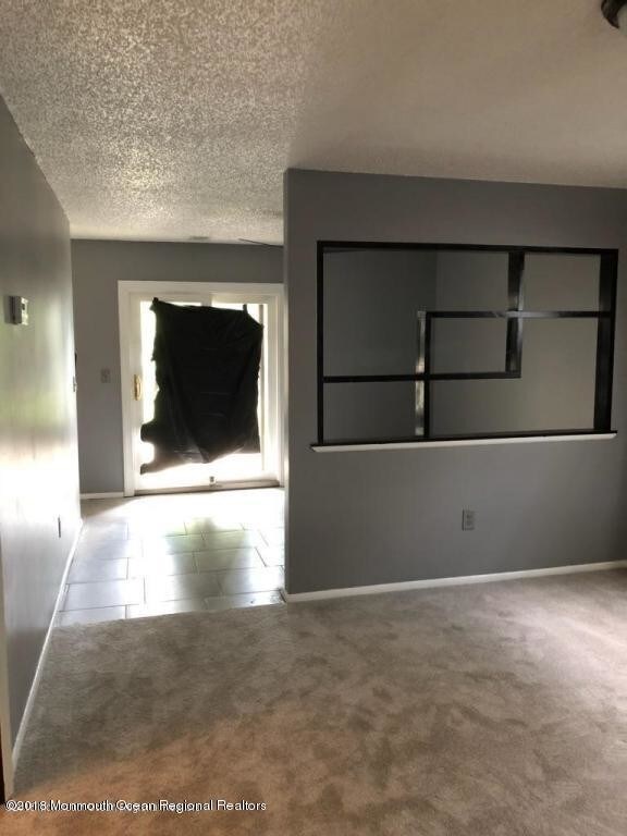 Building Photo - 308 Daisy Ct