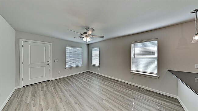 Foto del edificio - 1324 NW 111th St