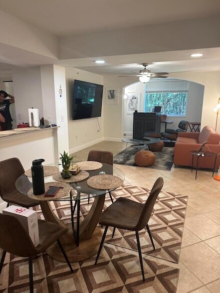 Photo - 400 Scotia Dr Apartment