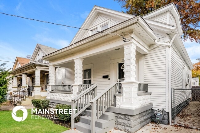 Building Photo - 1105 S 32nd St