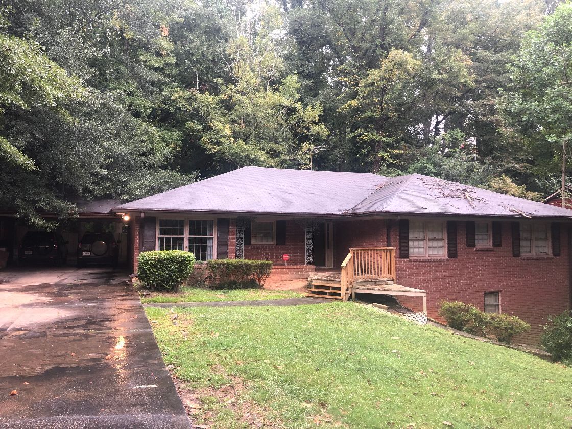 Foto principal - 3683 N Stratford Rd NE
