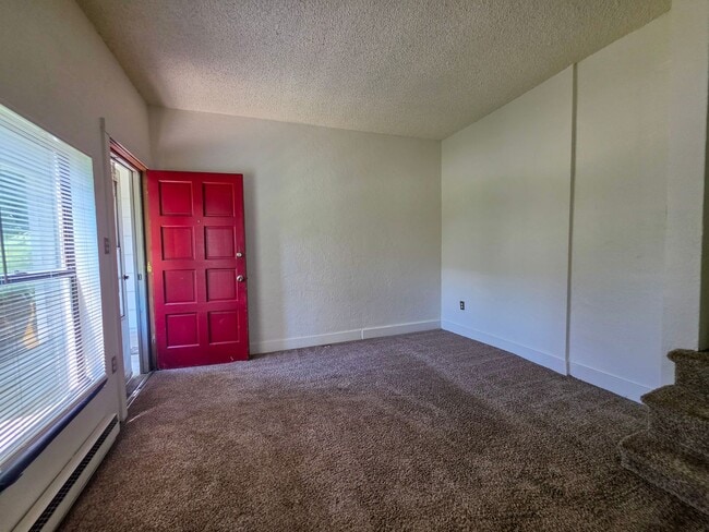 Building Photo - 348 Collyer St