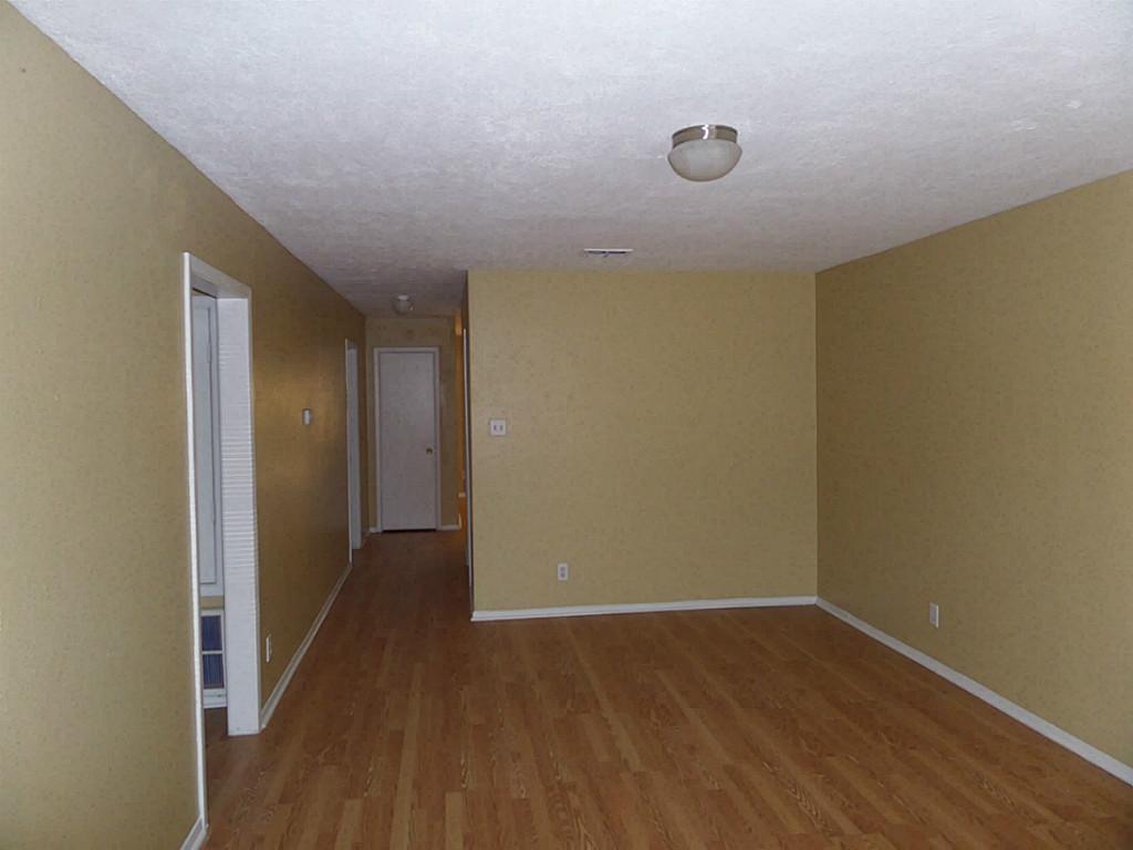 Primary Photo - 7311 Housman