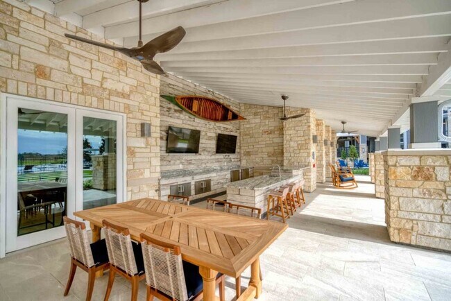 Foto del edificio - 11250 Mason Rd