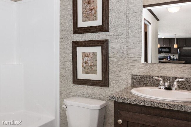 Building Photo - 1033 Pebble Creek Dr