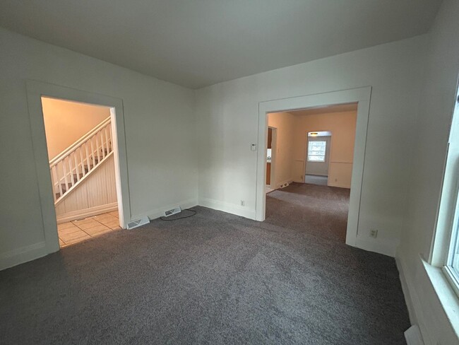 Foto del edificio - Three Bedroom Home in Grove City