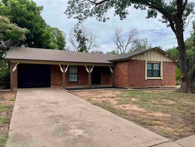 Building Photo - 5133 Lakefront Dr