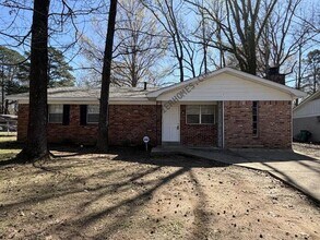 Building Photo - 1 Acorn Pl