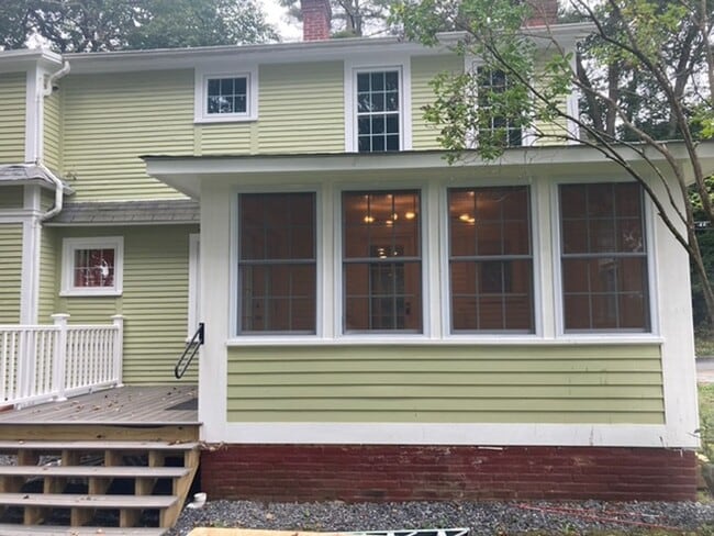Building Photo - 12 Lowell St